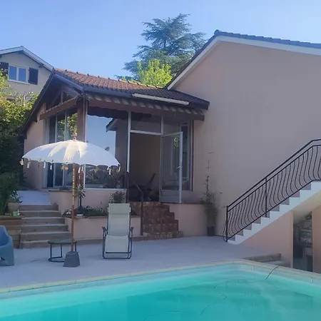 Joli Rez De Jardin Avec Piscine Apartment Aurec-Sur-Loire