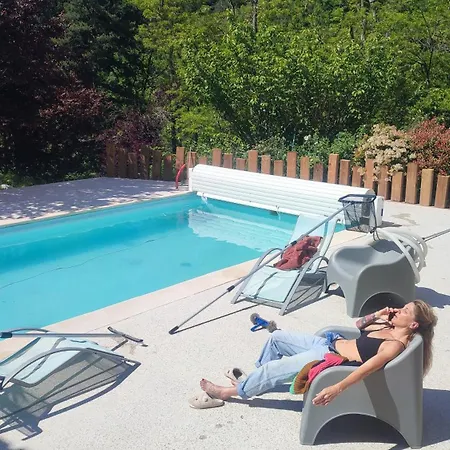 Joli Rez De Jardin Avec Piscine Aurec-Sur-Loire